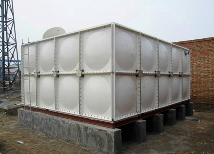 玻璃钢水箱冬季的使用方法