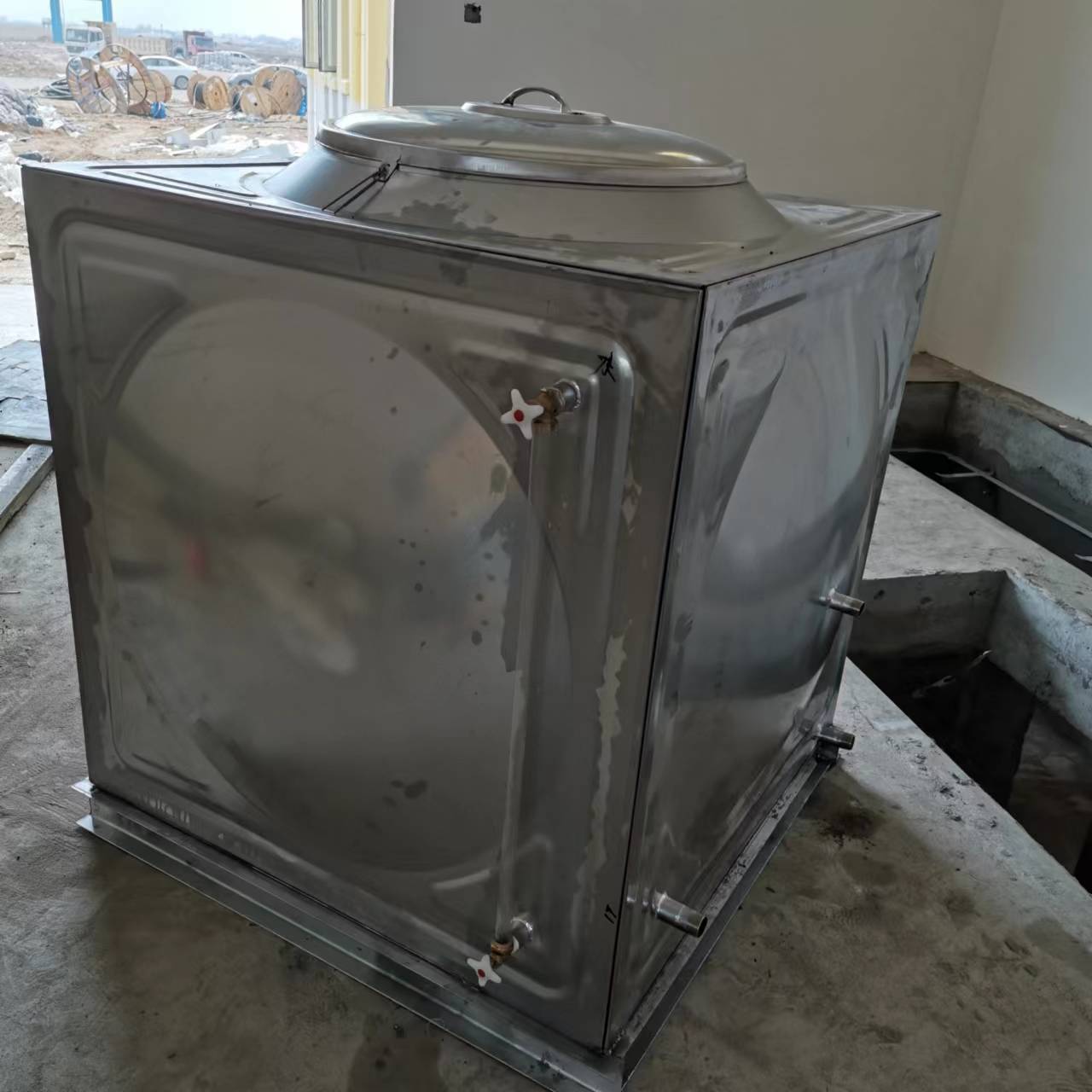 青岛12立方不锈钢保温水箱